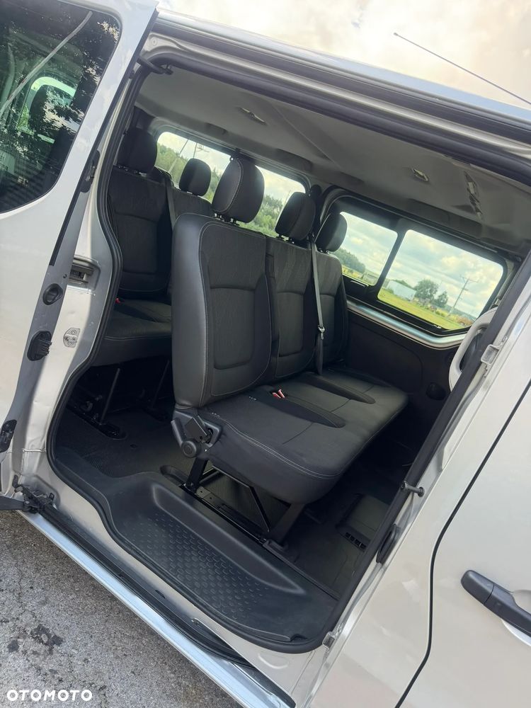 Nissan NV300 - 15