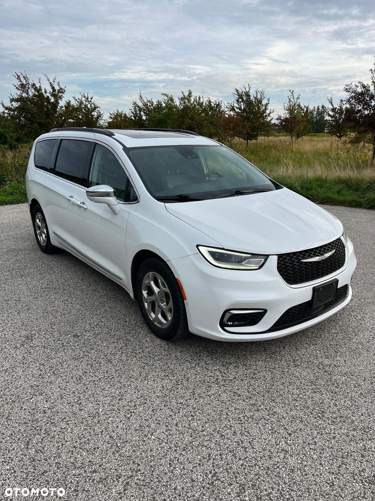 Chrysler Pacifica - 3
