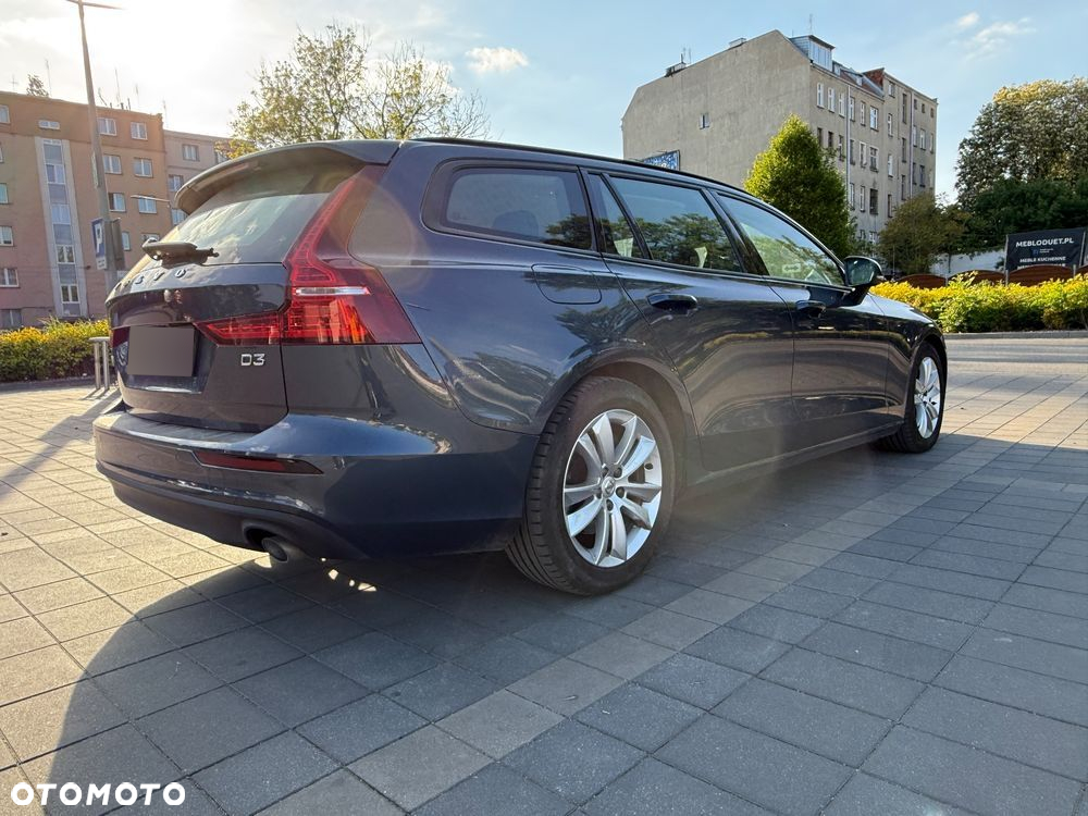 Volvo V60 D3 Momentum - 8