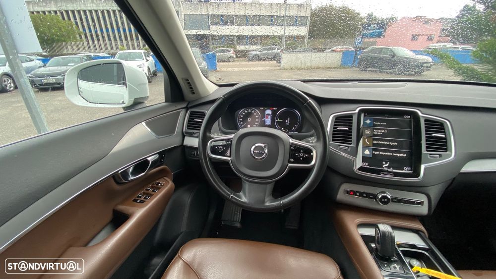 Volvo XC 90 2.0 T8 PHEV Momentum Plus AWD - 31