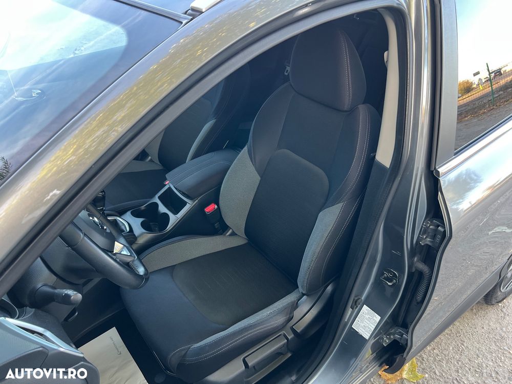 Nissan Qashqai 1.6 DIG-T N-Connecta - 12