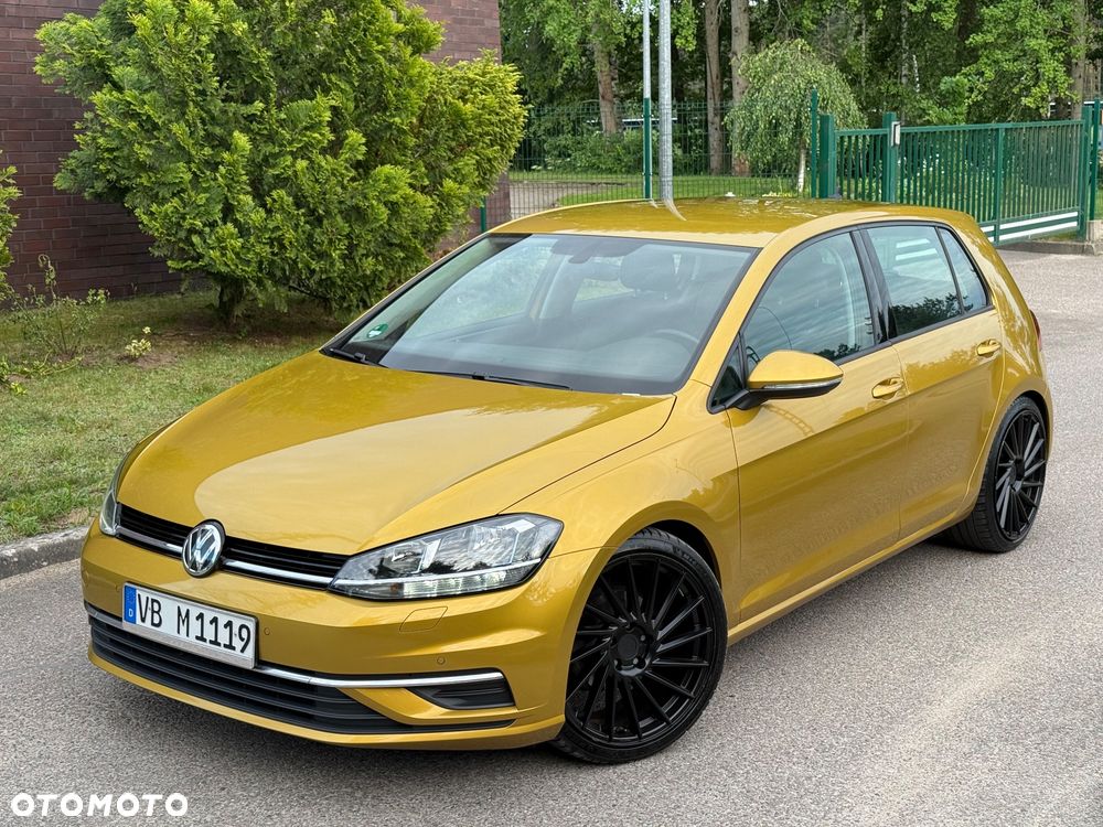 Volkswagen Golf - 2