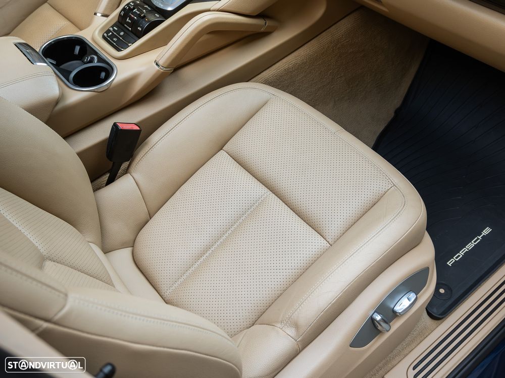 Porsche Cayenne 3.0 V6 - 21