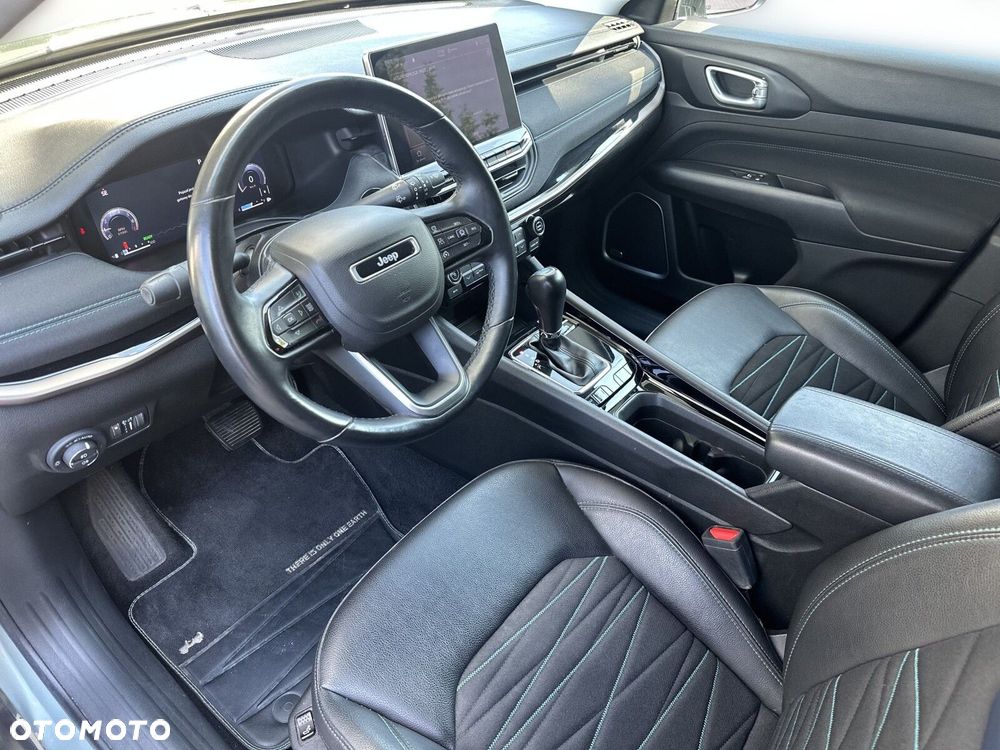 Jeep Compass - 16