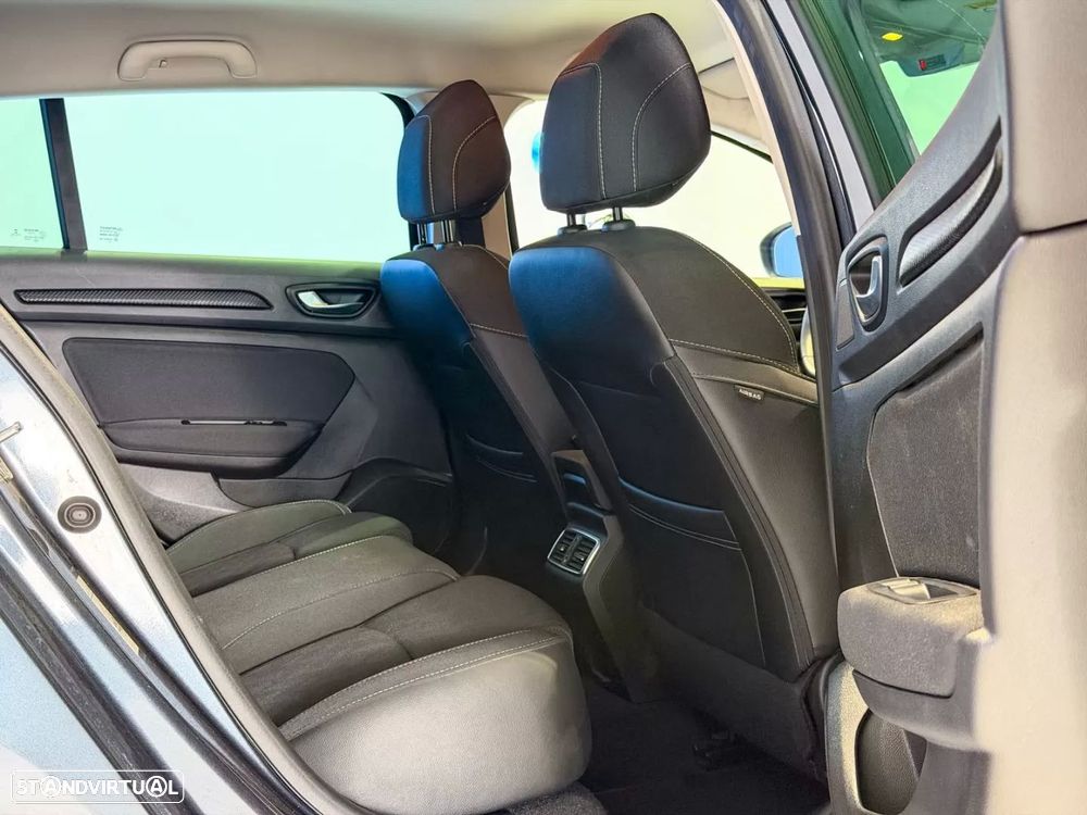Renault Mégane Sport Tourer 1.5 Blue dCi Limited - 12