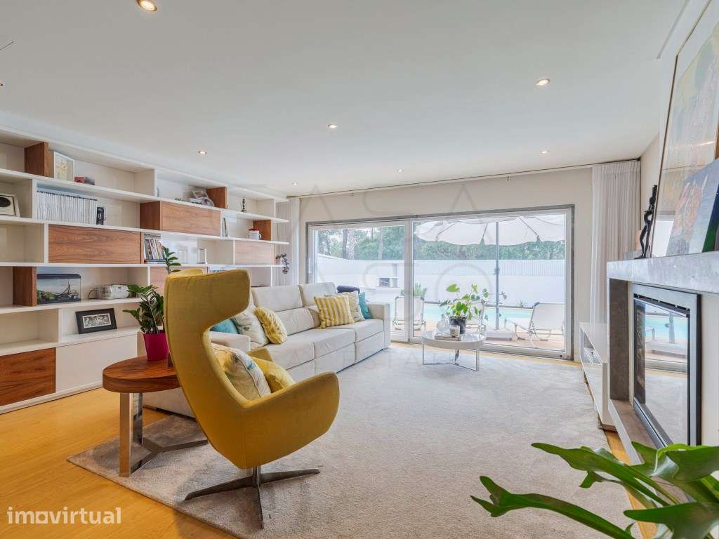Exclusiva Moradia T4 com garagem, piscina e jacuzzi, rodeada por na... - Grande imagem: 2/33