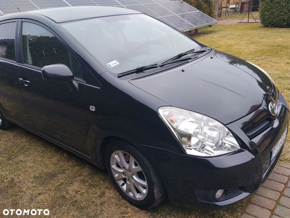 Toyota Corolla Verso - 2