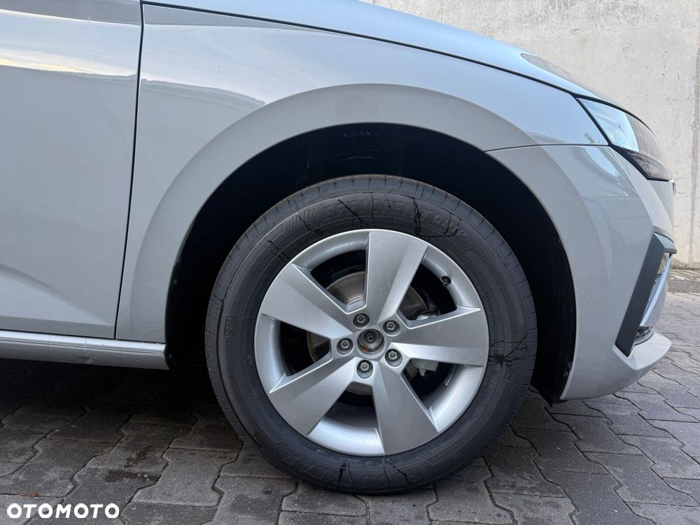 Skoda Scala 1.0 TSI Essence - 8