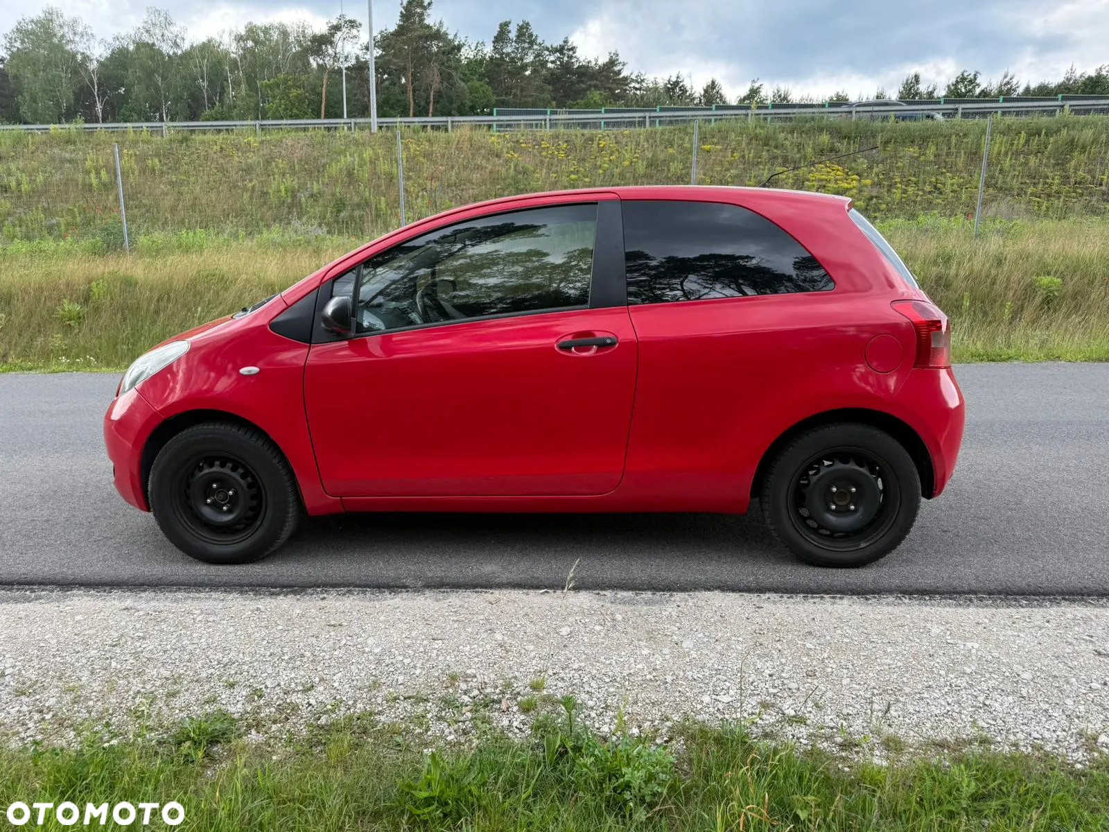 Toyota Yaris 1.0 Sol - 8