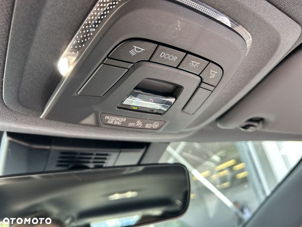 Toyota Corolla 1.8 Hybrid Comfort - 20