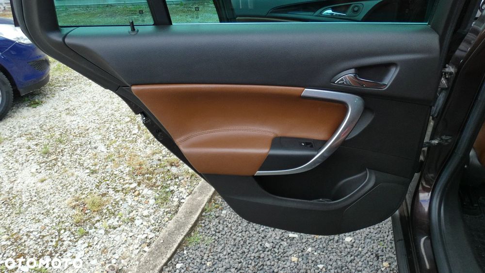 Opel Insignia 2.0 CDTI Cosmo - 32