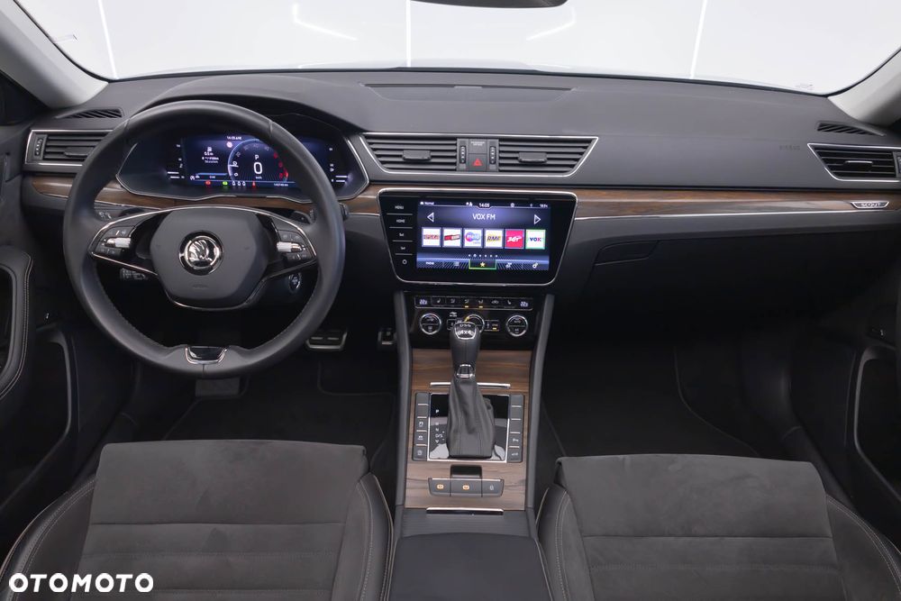 Skoda Superb 2.0 TDI 4x4 DSG Scout - 16