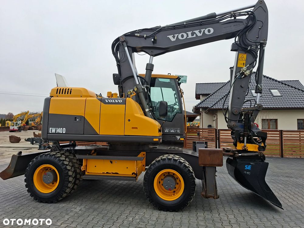 Volvo EW140D ROTOTILT ze szczypcami