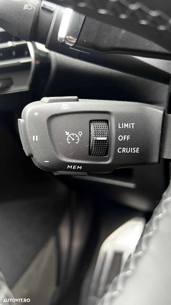 DS Automobiles DS 7 Crossback - 38