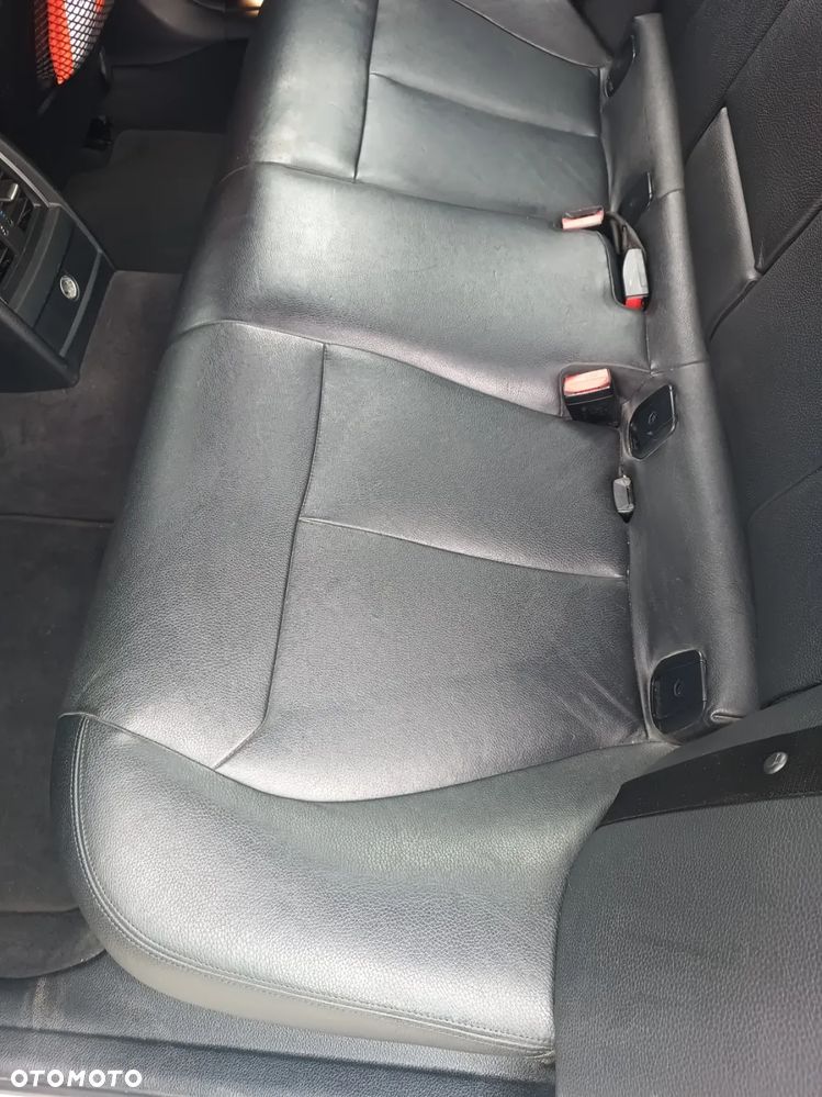 BMW Seria 3 330e iPerformance Luxury Line - 17