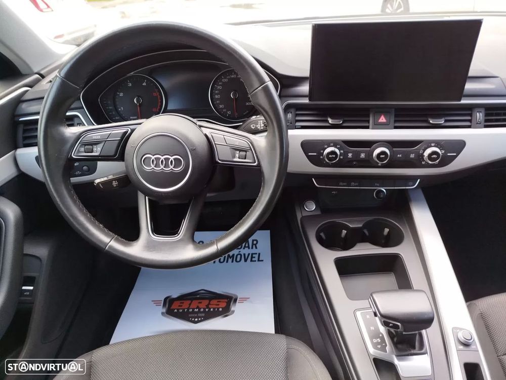 Audi A4 Avant 30 TDI Advanced S tronic - 5