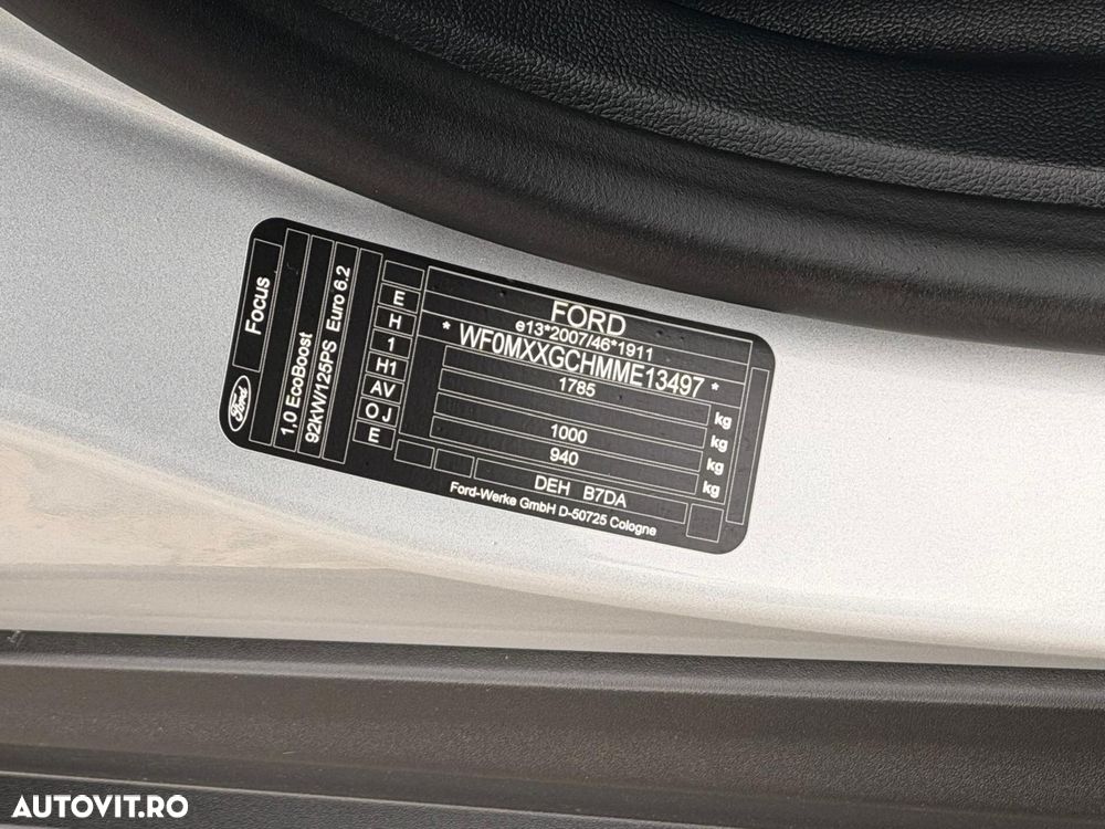 Ford Focus 1.0 EcoBoost Titanium - 35