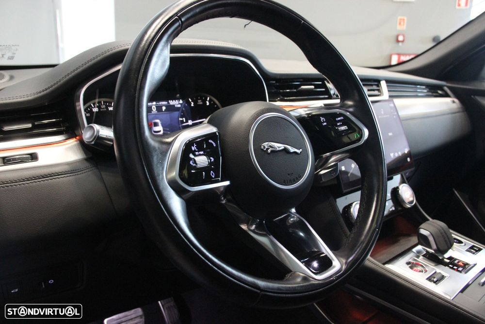Jaguar F-Pace 2.0 D200 AWD R-Dynamic SE - 9