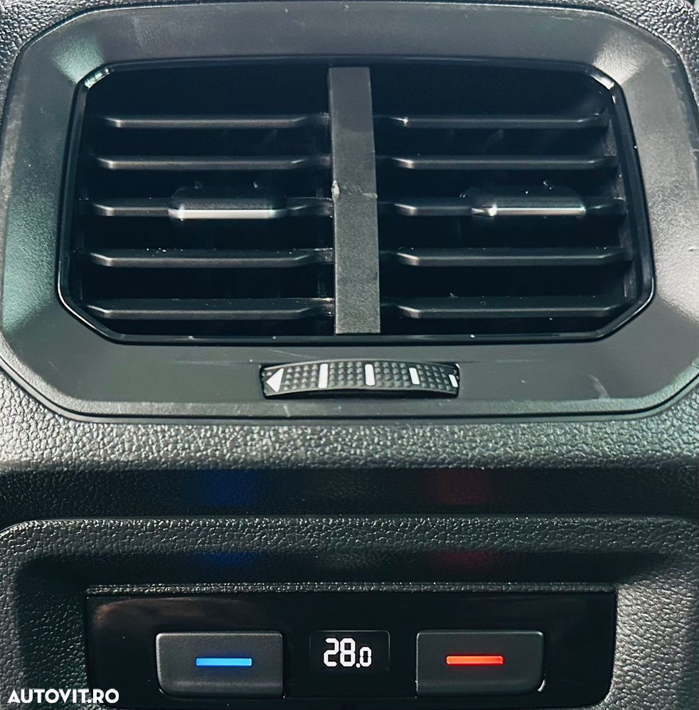 Volkswagen Tiguan 2.0 TDI DSG Life - 16