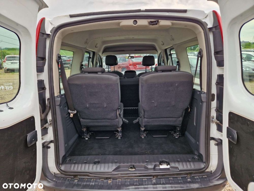 Renault Kangoo dCi 90 FAP Grand - 15