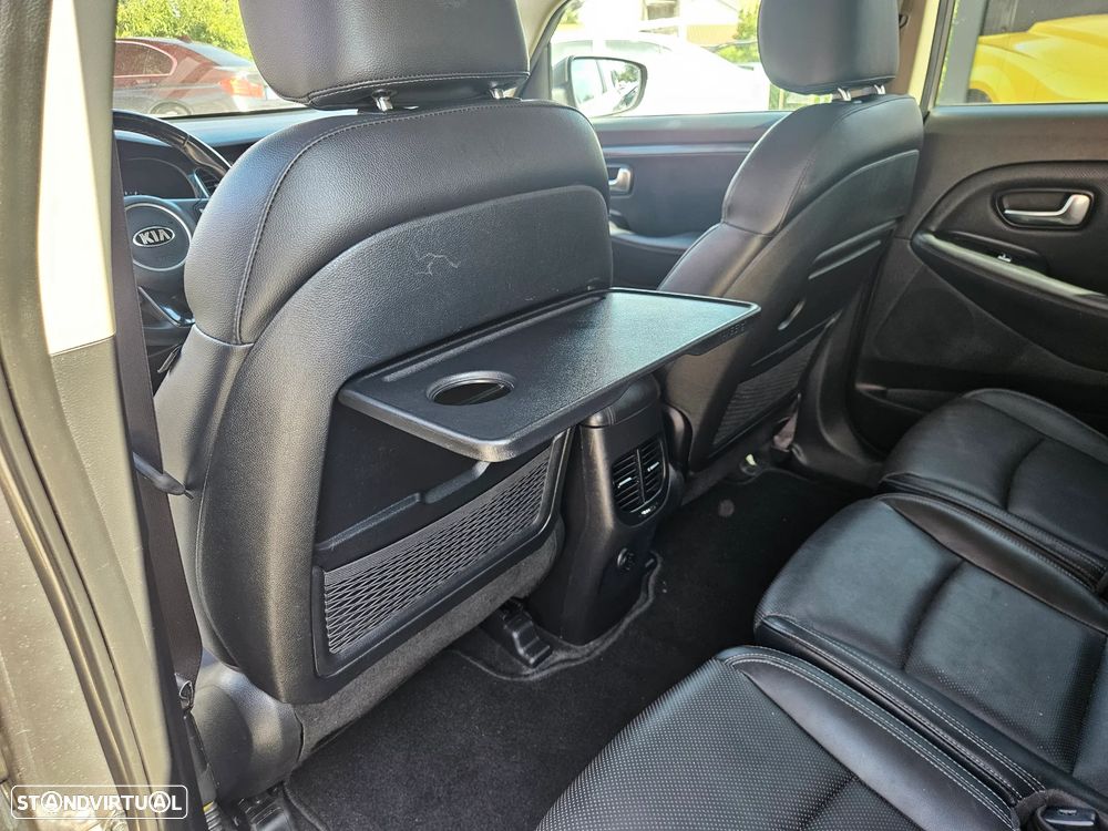 Kia Carens 1.7 CRDi ISG TX 7DCT - 18