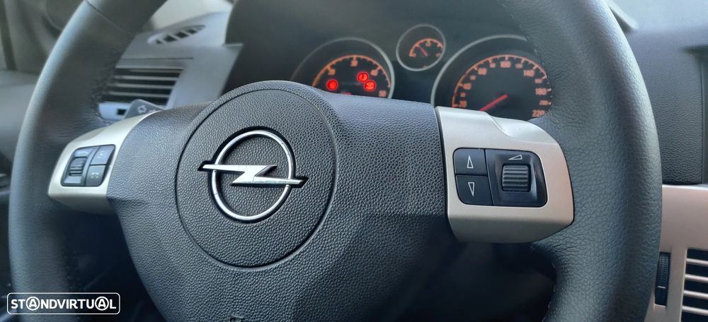 Opel Astra 1.3 CDTi Enjoy EcoFLEX - 16