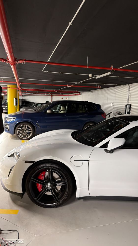 Porsche Taycan 4S - 5