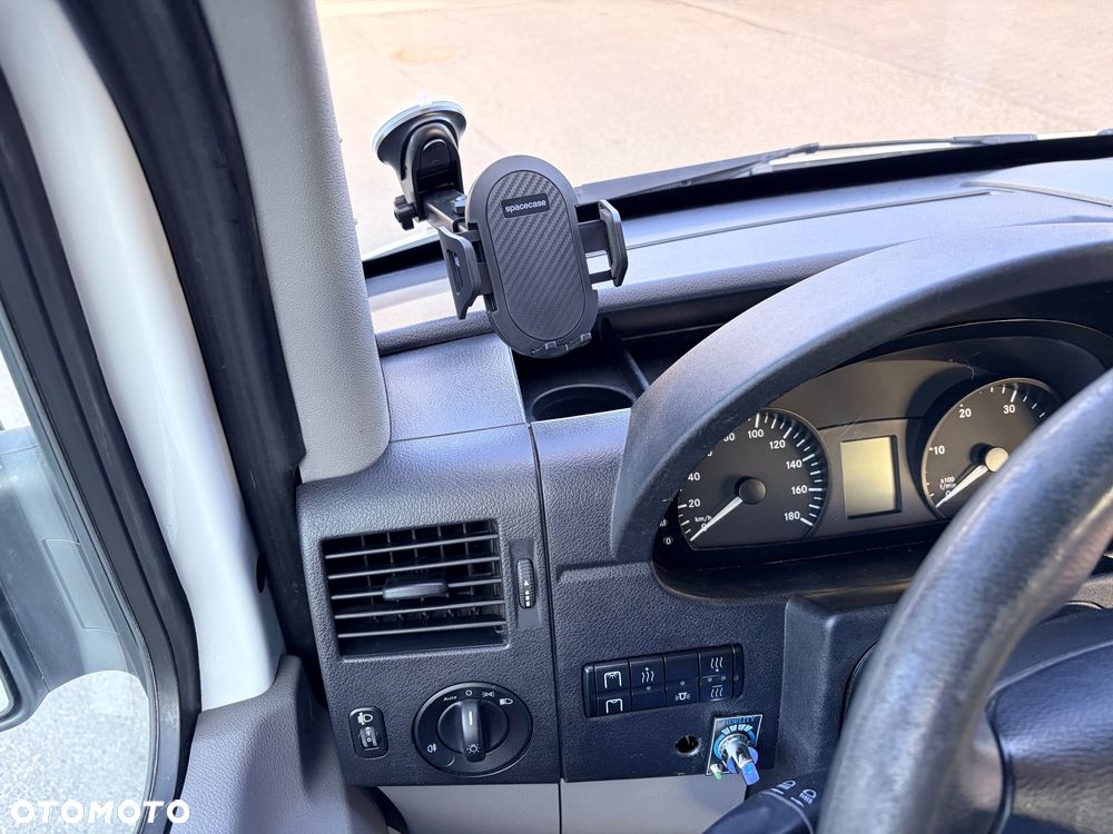 Mercedes-Benz 513 - 15