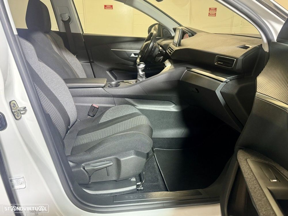 Peugeot 3008 1.2 PureTech Active Pack - 24