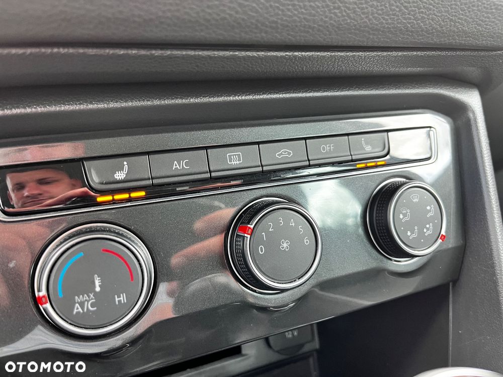 Volkswagen Tiguan 1.5 TSI EVO Comfortline - 39