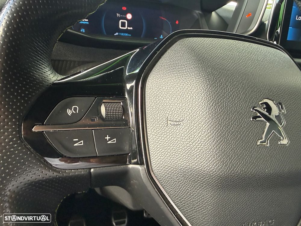Peugeot 208 1.5 BlueHDi GT - 29