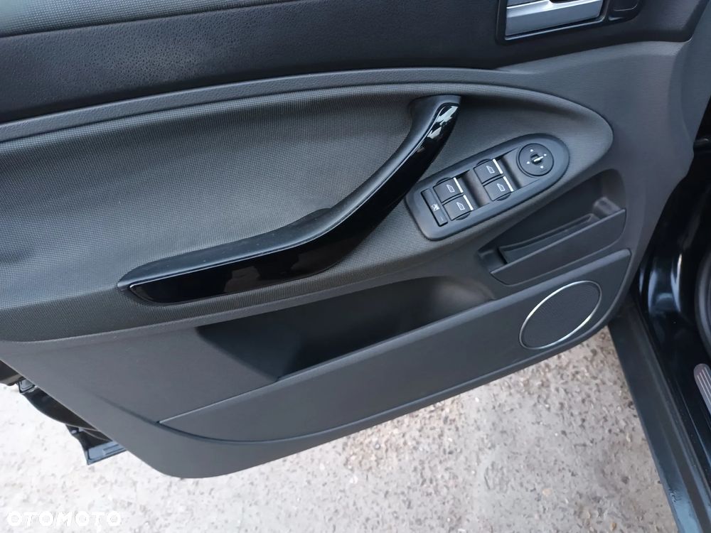 Ford Kuga 2.0 TDCi 4WD Titanium - 26