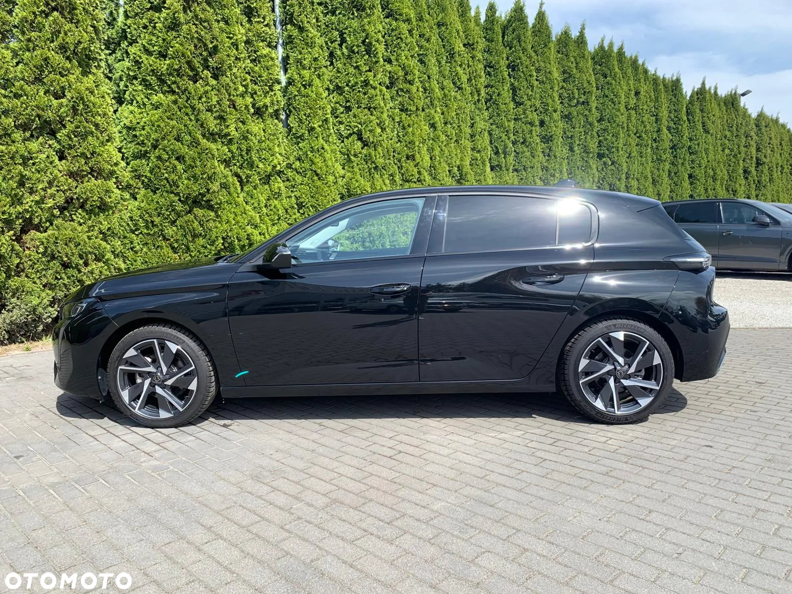 Peugeot 308 1.2 PureTech Allure S&S EAT8 - 2