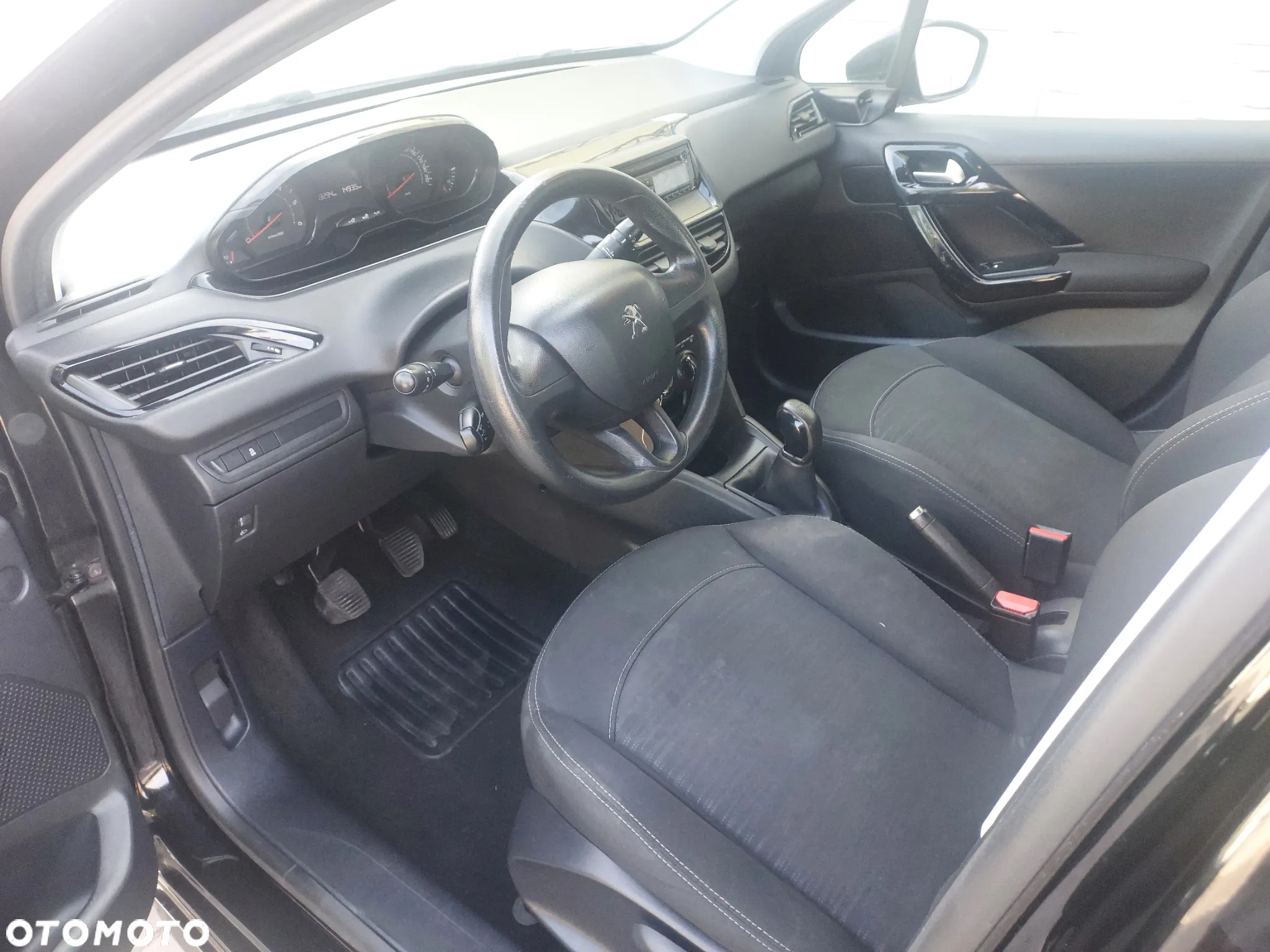 Peugeot 208 1.4 HDi Access - 9