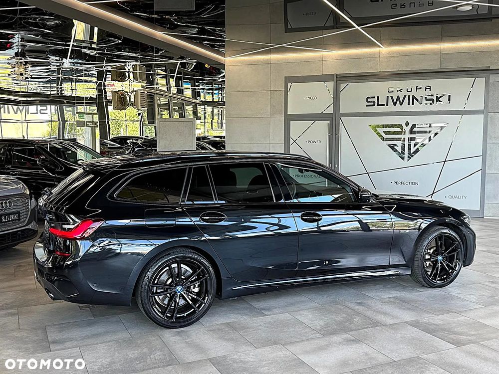 BMW Seria 3 330e xDrive M Sport sport - 9