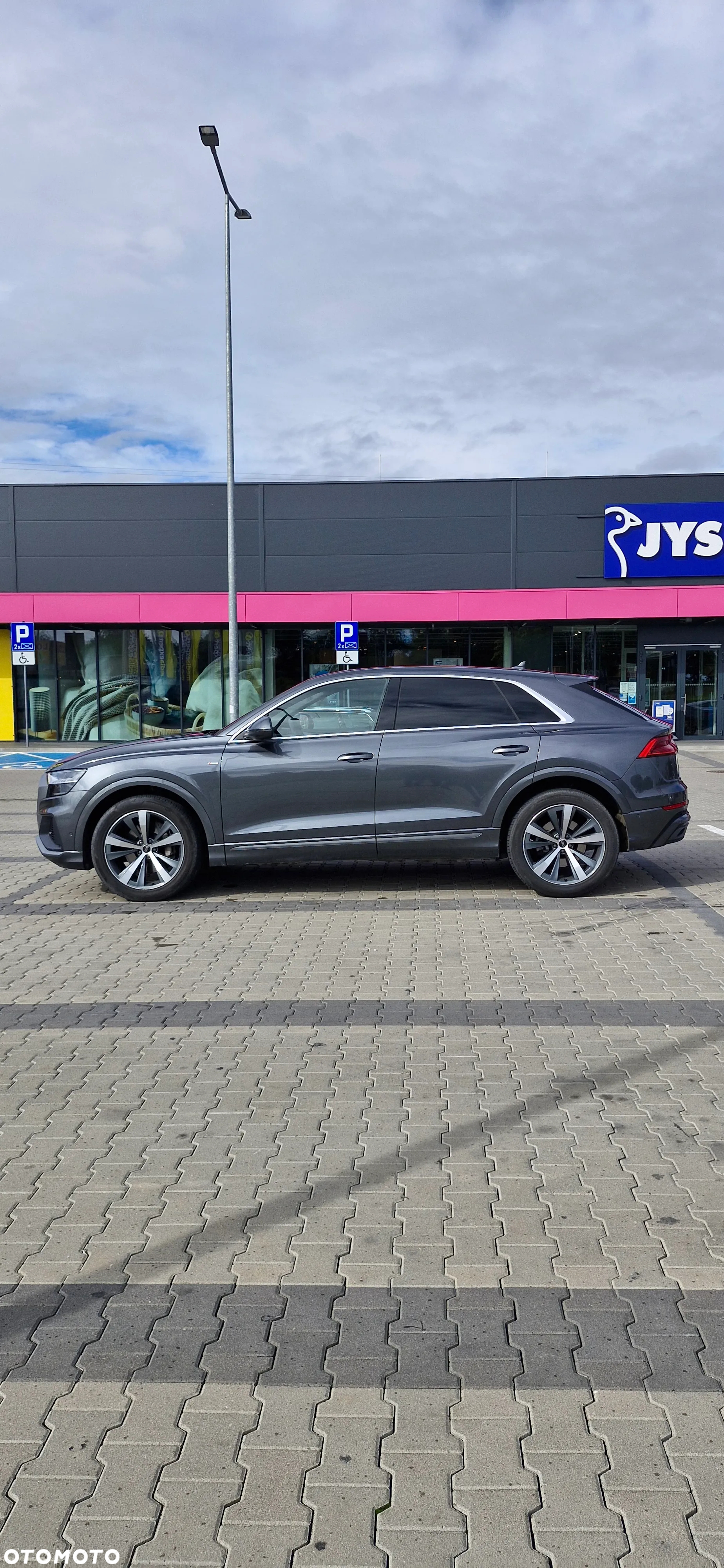 Audi Q8 - 2