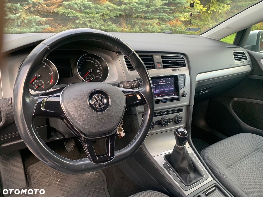 Volkswagen Golf 1.6 TDI BMT Comfortline - 3