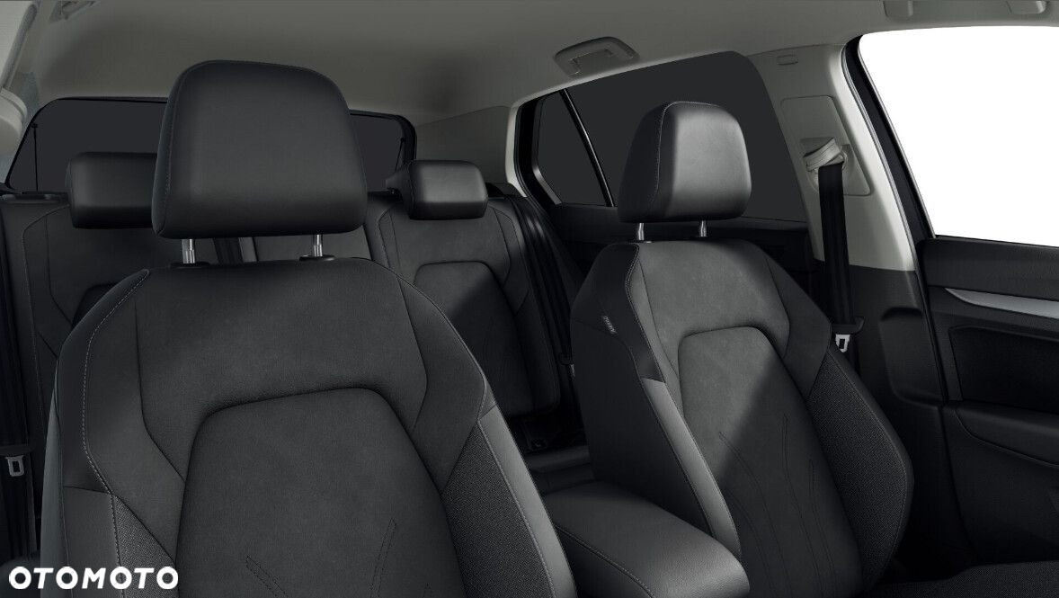 Volkswagen Golf VIII 1.5 eTSI mHEV Life Plus DSG - 7