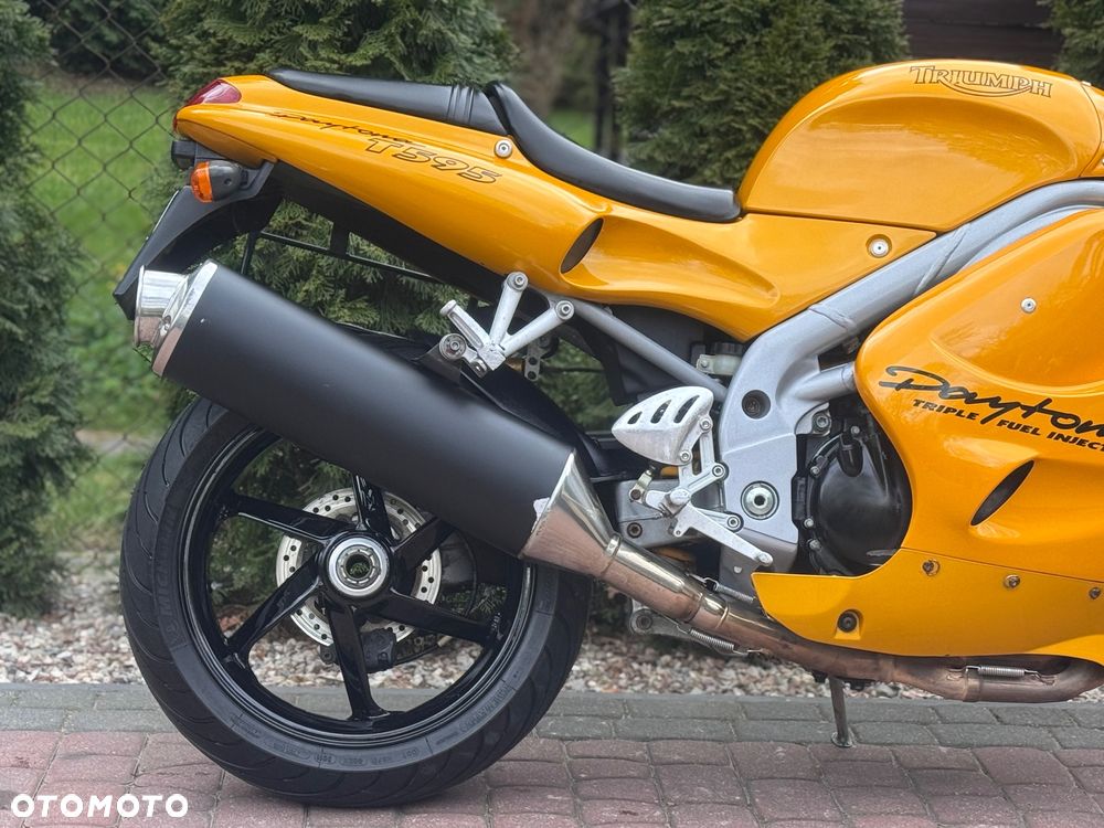 Triumph Daytona - 14