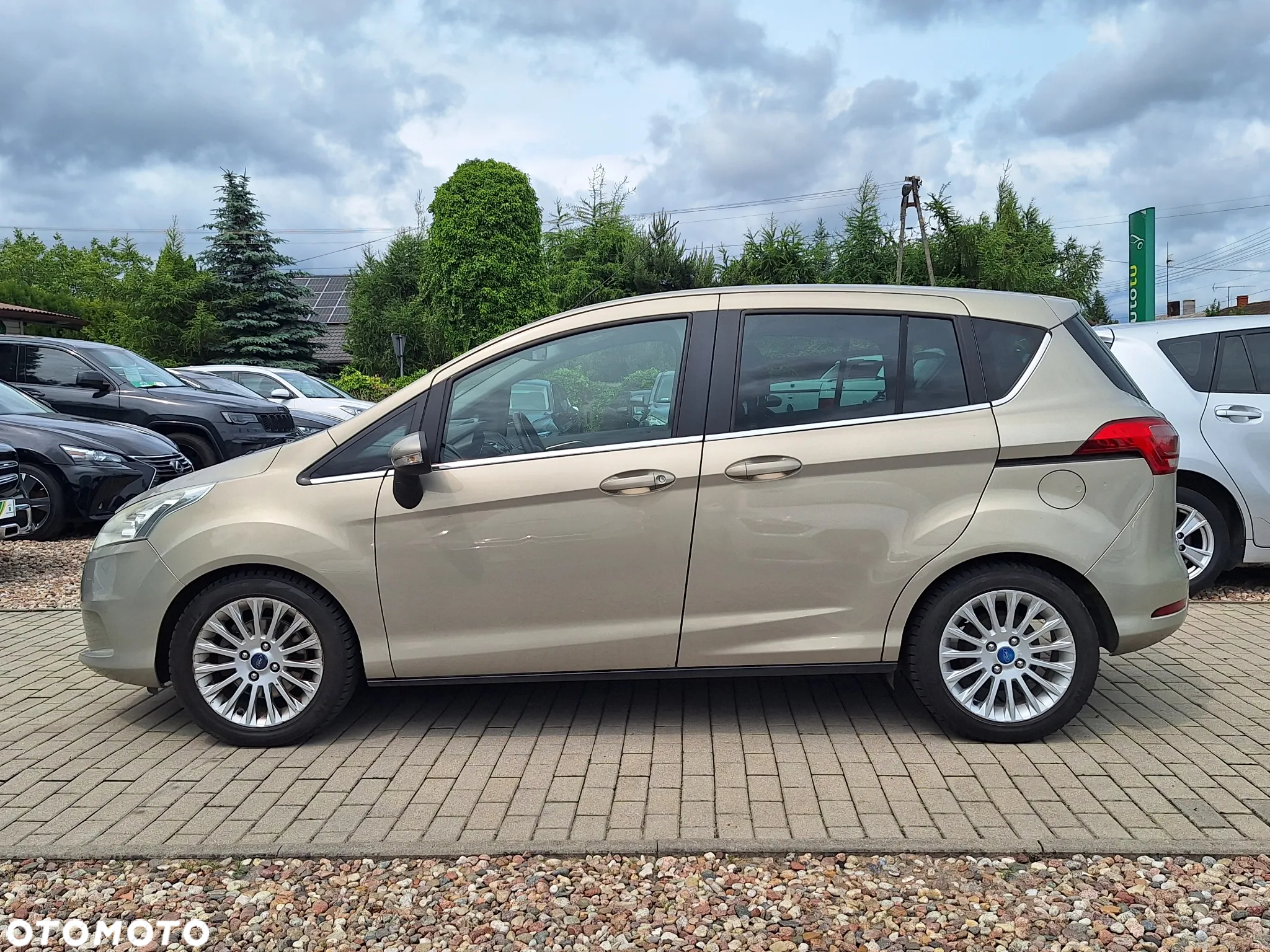 Ford B-MAX 1.5 TDCi Titanium - 19