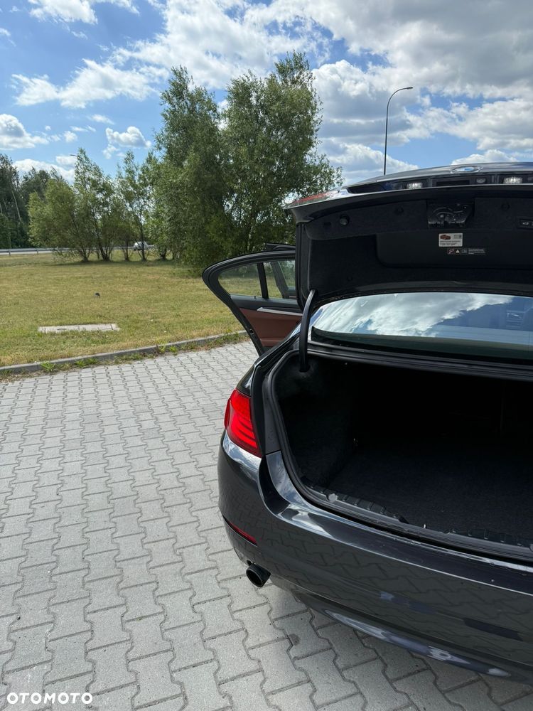 BMW Seria 5 535i xDrive - 10