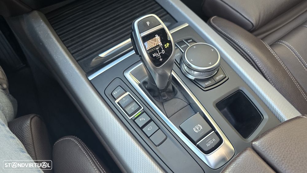 BMW X5 25 d sDrive Pack M - 38