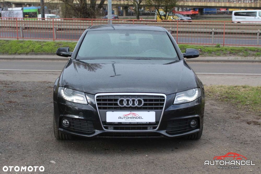 Audi A4 Limousine - 2