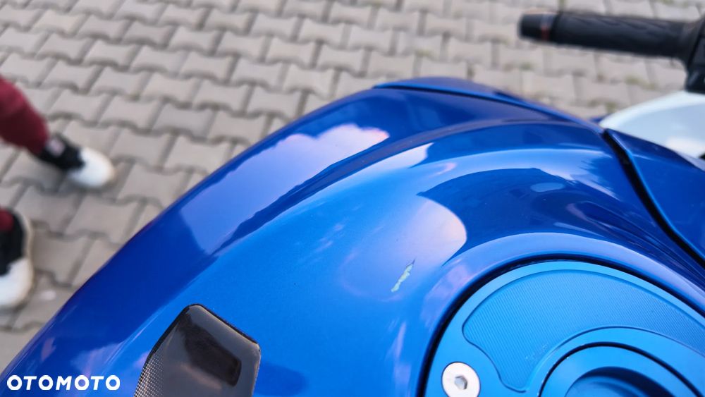 Suzuki GSX-R - 17