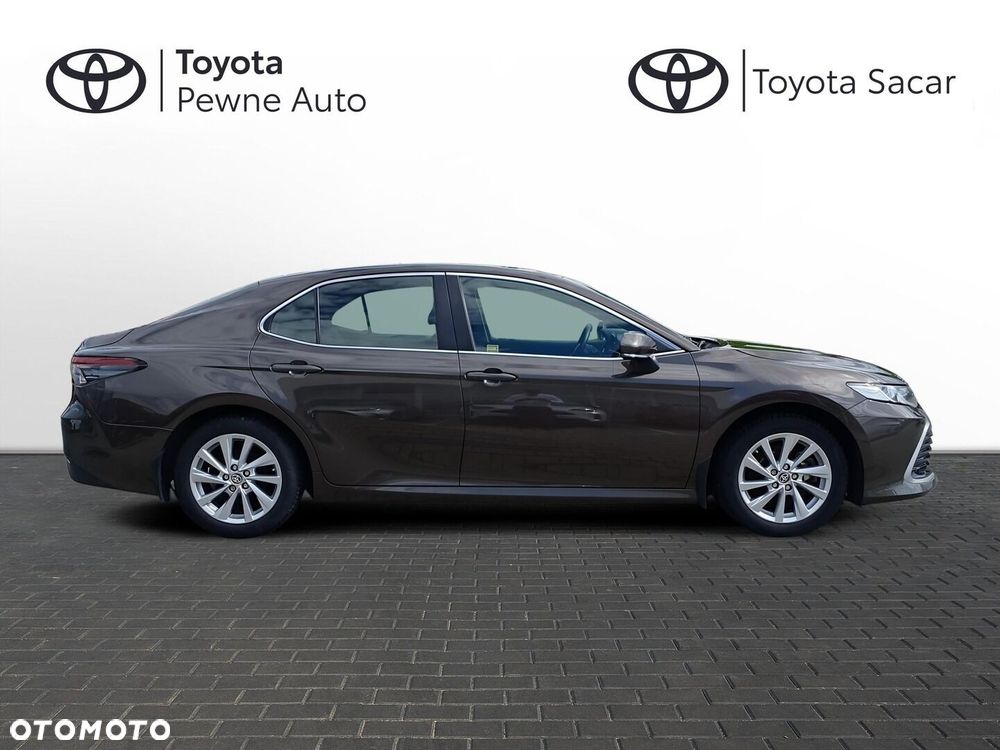 Toyota Camry 2.5 Hybrid Comfort CVT - 6