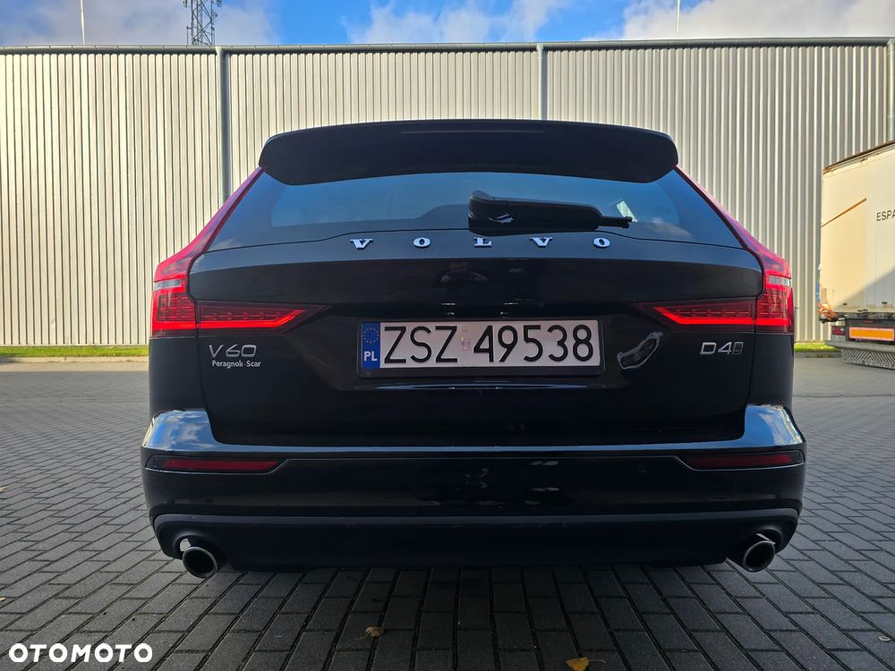 Volvo V60 D4 AWD Geartronic Momentum - 10