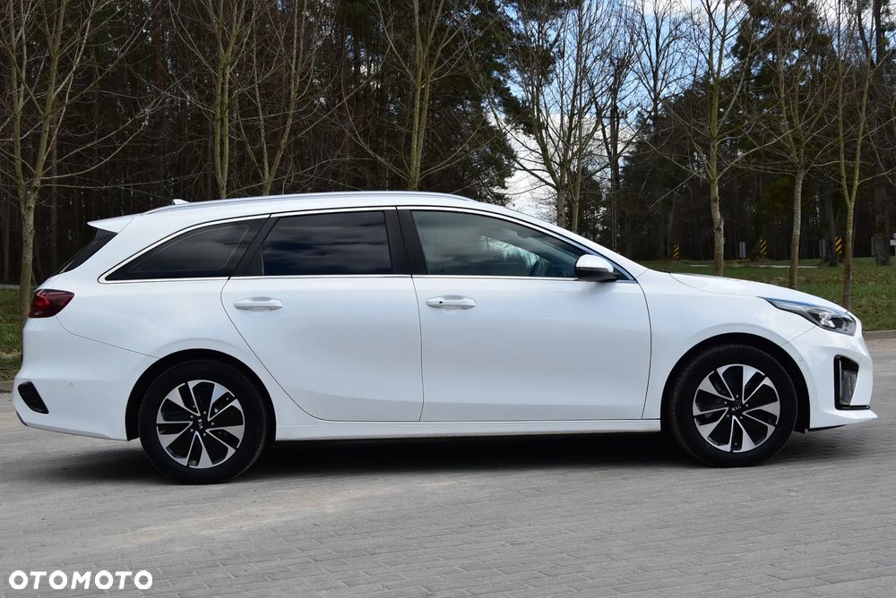 Kia Ceed 1.6 GDI DCT OPF Platinum Edition - 6