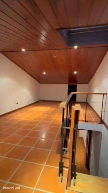 Moradia geminada, recuperada, para venda, Cartaxo - Cartaxo e Vale ... - Grande imagem: 2/18