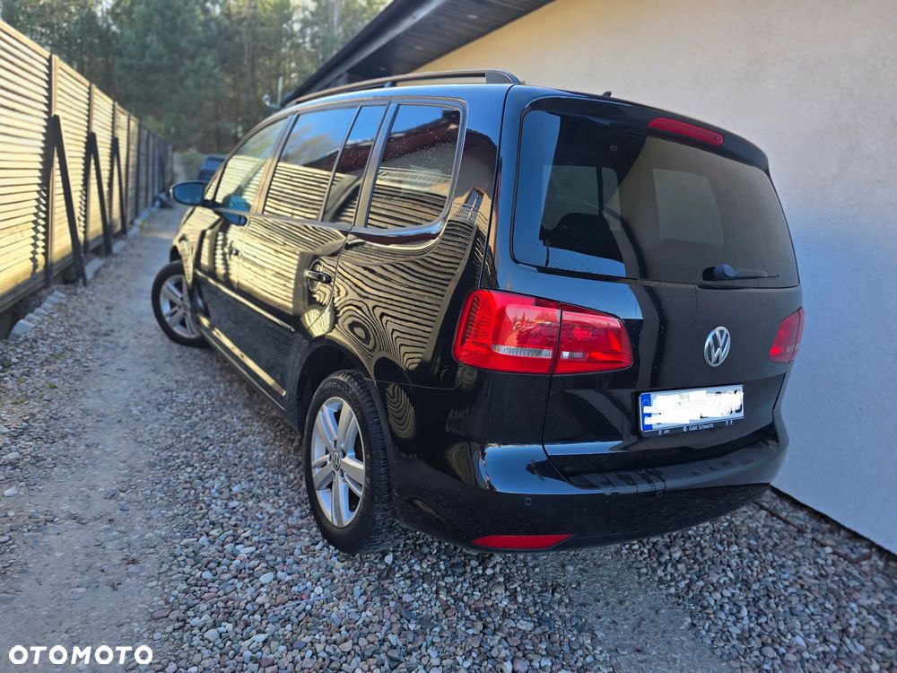 Volkswagen Touran 1.2 TSI MATCH - 4