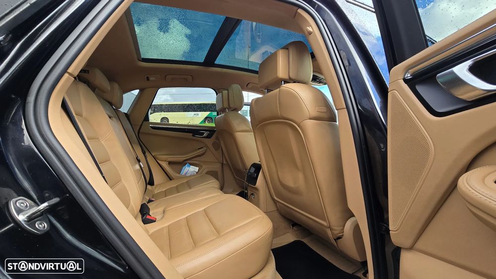 Porsche Macan S - 14